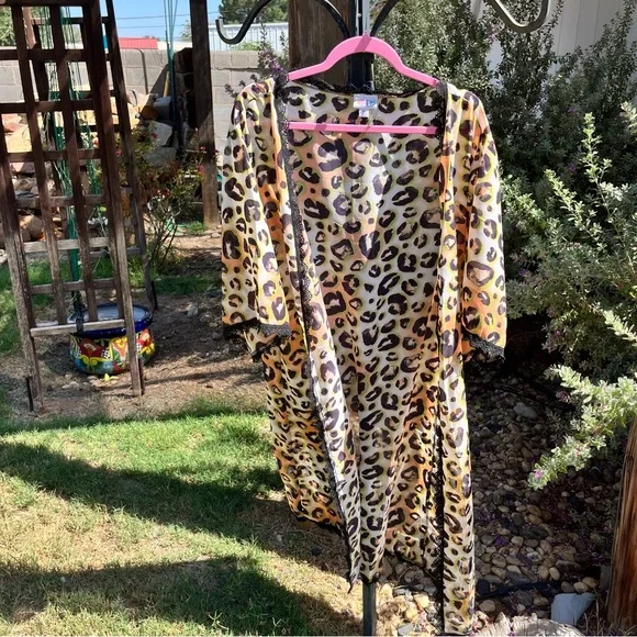 Leopard print long chiffon sheer kimono with black scalloped lace trim size M - Picture 2 of 7